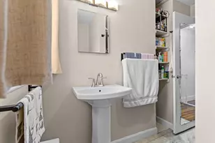 93 Armand Ave, Manchester, NH 03103 - Photo 27