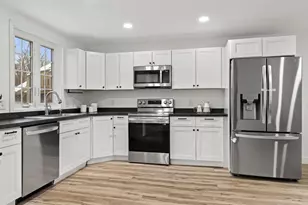 1465 Hooksett Rd, Hooksett, NH 03106 - Photo 5