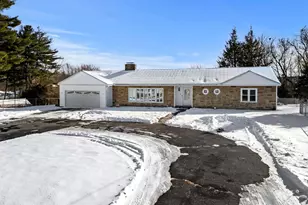 49 Lovell St, Nashua, NH 03060 - Photo 3