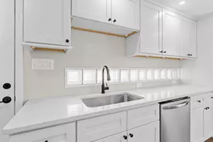 2 Haig St, Goffstown, NH 03045 - Photo 15