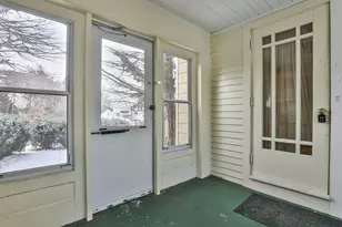 112 Mammoth Rd, Manchester, NH 03109 - Photo 7