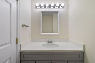 10 Steeple Chase Drive, Hampstead, NH 03841 - Photo 11