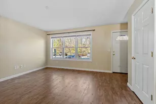 10 Steeple Chase Drive, Hampstead, NH 03841 - Photo 3