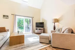 8 Montrose Dr, Stratham, NH 03885 - Photo 7