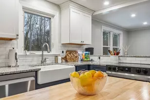 16 Chestnut Pasture Rd, Concord, NH 03301 - Photo 9