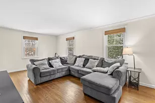 37 Camelot Dr, Bedford, NH 03110 - Photo 19