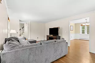 37 Camelot Dr, Bedford, NH 03110 - Photo 21