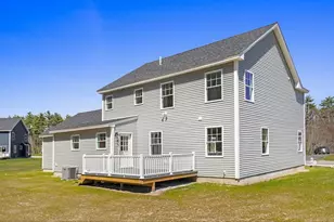 28 Pebble Ct, Barrington, NH 03825 - Photo 3