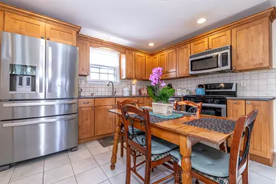 511 Manchester Street, Manchester, NH 03103 - Photo 3