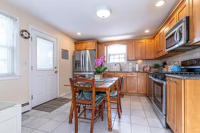 511 Manchester Street, Manchester, NH 03103 - Photo 5