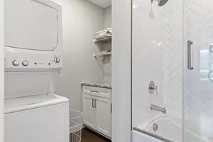 51 Elm St, Laconia, NH 03246 - Photo 21