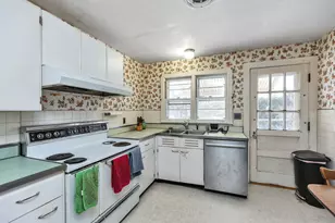 71 Parker St, Winchester, NH 03470 - Photo 7