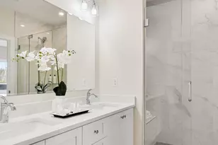 61 Driftwood Cir, Sandown, NH 03873 - Photo 13