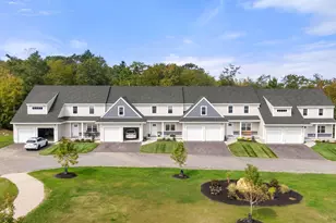 61 Driftwood Cir, Sandown, NH 03873 - Photo 57