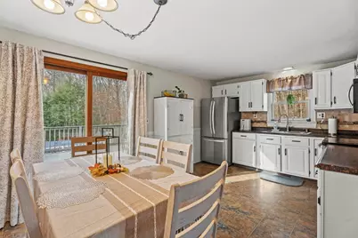 4 Woodland Avenue, Seabrook, NH 03874 - Photo 7