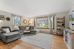 4 Woodland Ave, Seabrook, NH 03874 - Photo 3