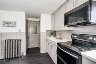 354 Dover Point Rd, Dover, NH 03820 - Photo 7