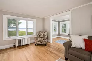 354 Dover Point Rd, Dover, NH 03820 - Photo 11