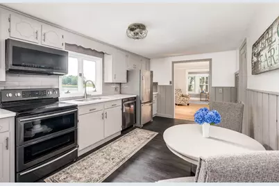354 Dover Point Road, Dover, NH 03820 - Photo 5