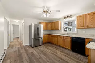 77 St James Ave, Manchester, NH 03102 - Photo 13