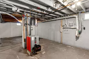 77 St James Ave, Manchester, NH 03102 - Photo 35