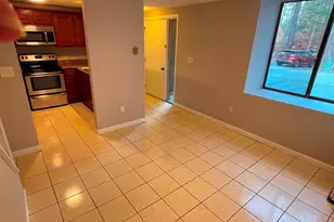 12 Victoria Dr, Merrimack, NH 03054 - Photo 5