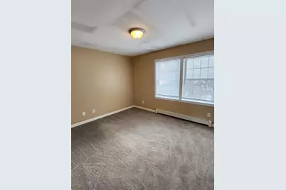 1029 S Mammoth Road #36, Manchester, NH 03109 - Photo 15