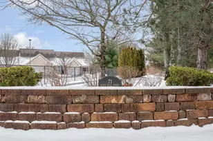 71 N High St, Derry, NH 03038 - Photo 3