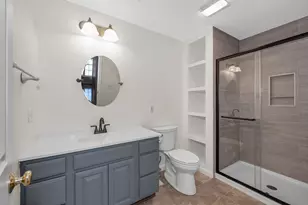 71 N High St, Derry, NH 03038 - Photo 15