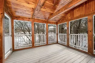 71 N High St, Derry, NH 03038 - Photo 17