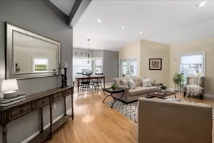 44 Cricket Ln, Manchester, NH 03104 - Photo 13