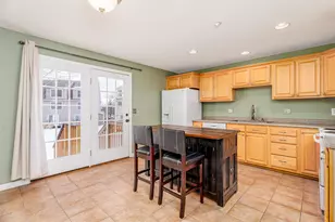 37 Shadowbrook Dr, Hudson, NH 03051 - Photo 9