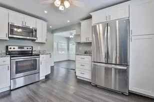 28 Stevens St, Nashua, NH 03060 - Photo 5