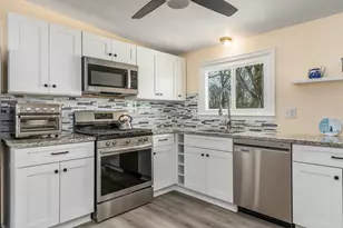 23 Meadow Ln, Greenland, NH 03840 - Photo 9