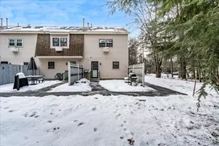 90 Golfview Dr, Manchester, NH 03102 - Photo 25