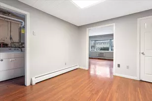 90 Golfview Dr, Manchester, NH 03102 - Photo 7