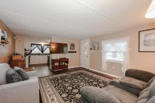 153 Leavitt Rd, Pittsfield, NH 03263 - Photo 3