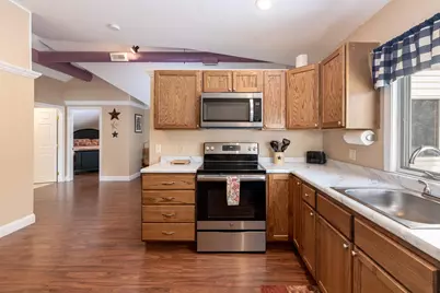 385 Union Avenue, Laconia, NH 03246 - Photo 11