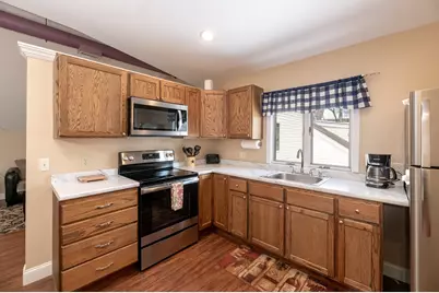 385 Union Avenue, Laconia, NH 03246 - Photo 9