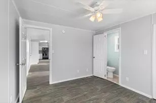 29 Lowell Rd, Salem, NH 03079 - Photo 15