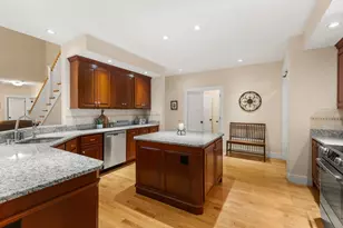 51 Childs Dr, Dover, NH 03820 - Photo 3