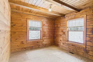 421 E Colebrook Rd, Colebrook, NH 03576 - Photo 19