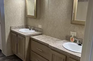 21 Sparrow St, Keene, NH 03431 - Photo 11