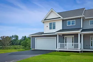 7 Autumn Ln, Raymond, NH 03077 - Photo 1