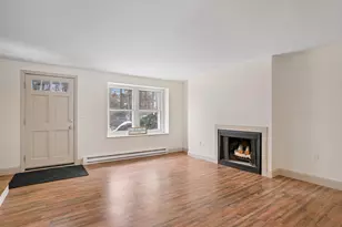 174 Fieldstone Dr, Londonderry, NH 03053 - Photo 3