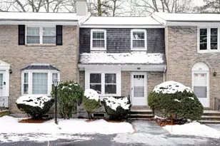 174 Fieldstone Dr, Londonderry, NH 03053 - Photo 1