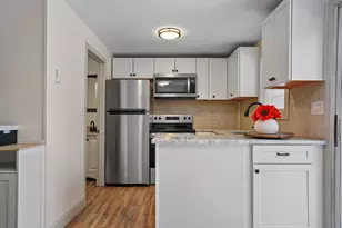 174 Fieldstone Dr, Londonderry, NH 03053 - Photo 9