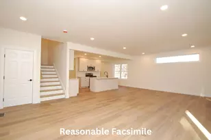 9B York Rd, Hudson, NH 03051 - Photo 3