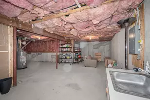 4 Heather Ct, Nashua, NH 03062 - Photo 29