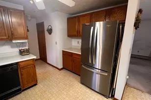 11A Lund Rd, Hudson, NH 03051 - Photo 7